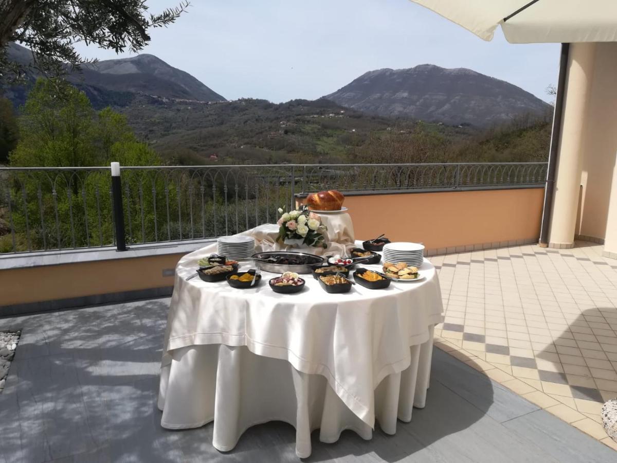 Hotel Ristorante Villa Terry Lauria Inferiore Exterior foto