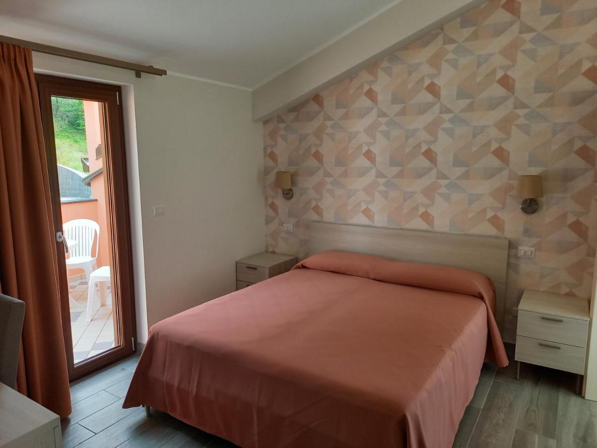 Hotel Ristorante Villa Terry Lauria Inferiore Quarto foto